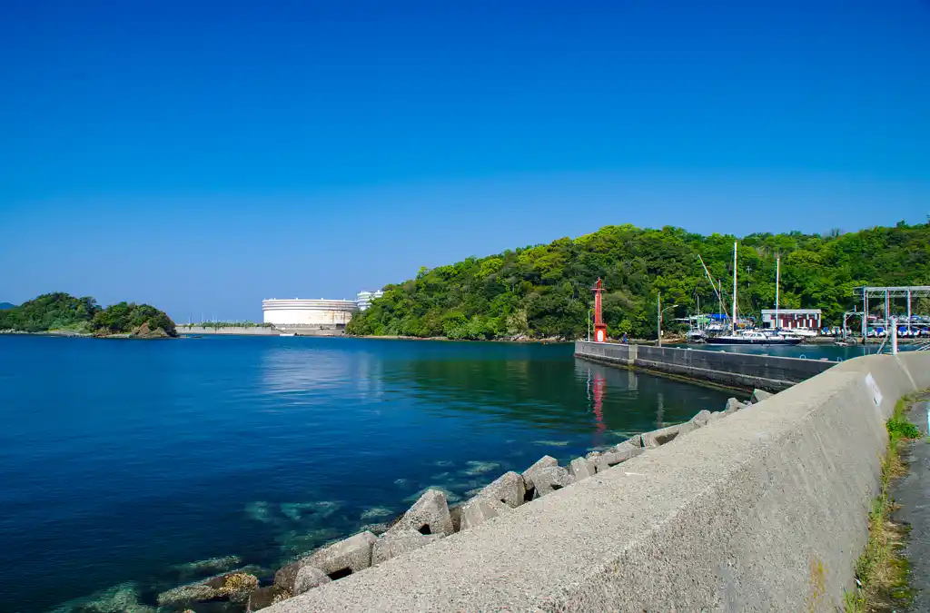 下津大崎浦漁港防波堤